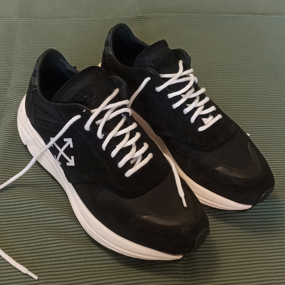 Off-White c/o Virgil Abloh Cross Leather Sneakers